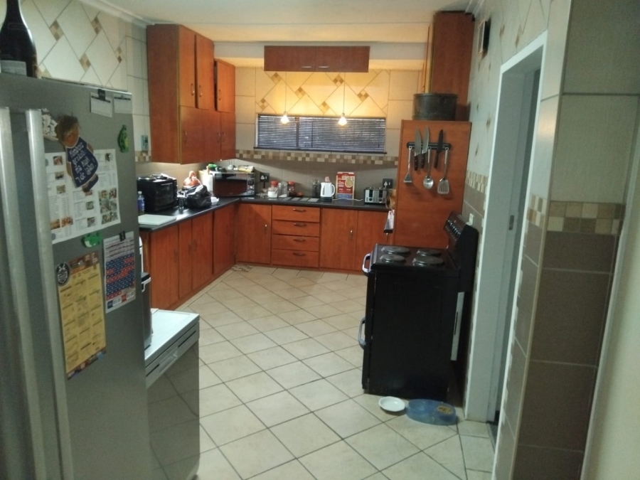 4 Bedroom Property for Sale in Lourenspark North West